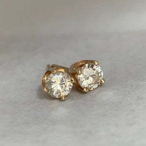 .5 Carat Diamond 14 Karat Gold Earrings